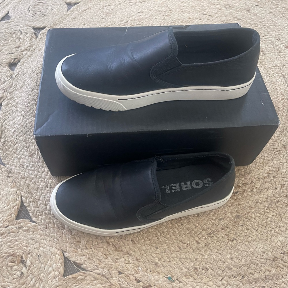 SOREL flats in good used condition
